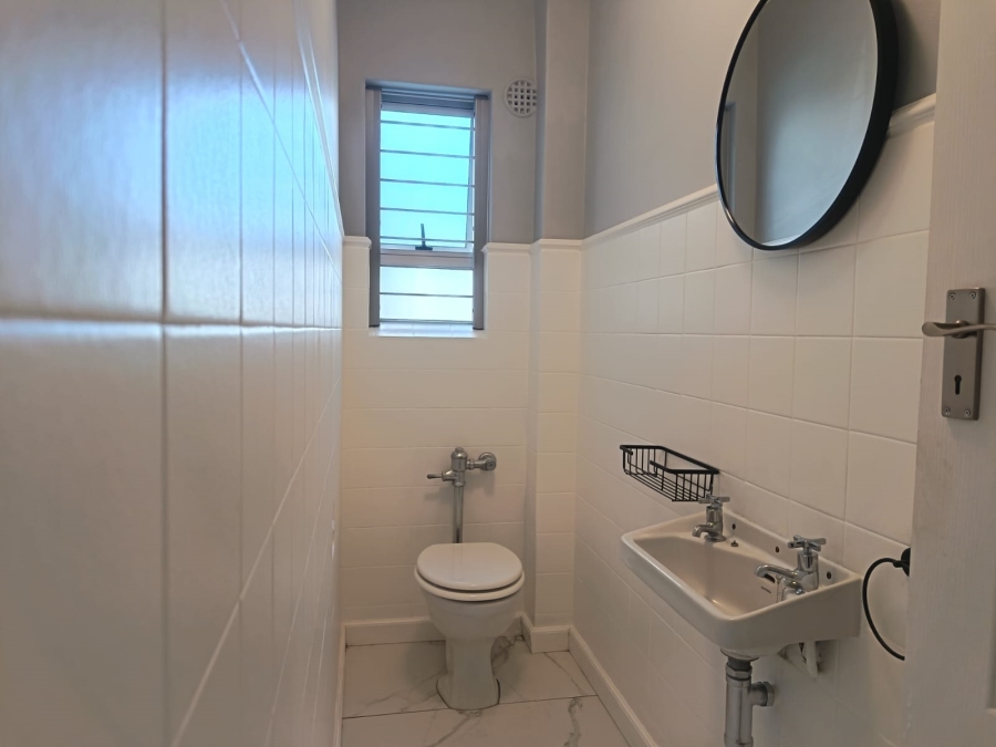 To Let 3 Bedroom Property for Rent in Claremont Western Cape